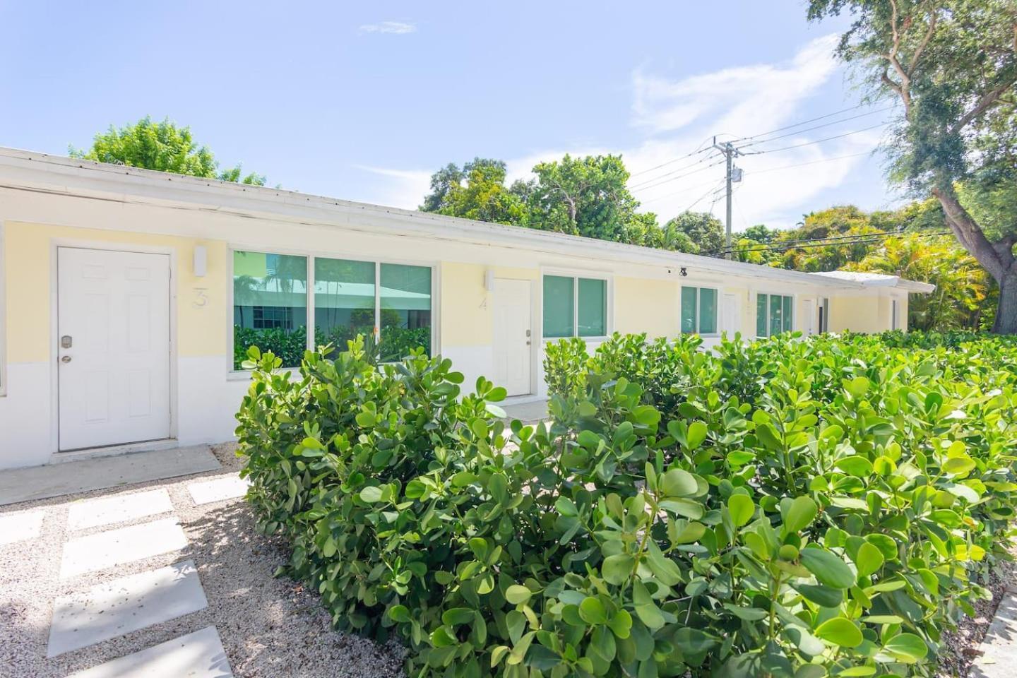 Newly Renovated Stylish Studio In El Portal #2 Miami Bagian luar foto